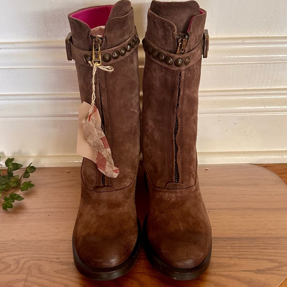 Women’s Brown Suede Mid-Calf Zip Boots